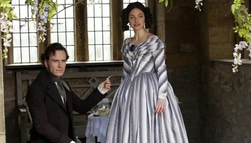 Michael Fassbender som Rochester och Mia Wasikowska som Jane Eyre i filmen Jane Eyre 2011.