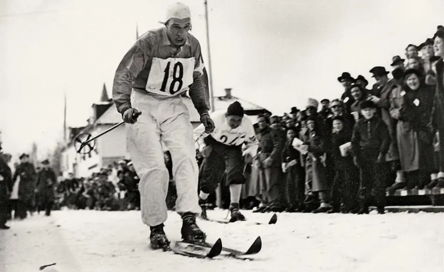 Skidåkningens historia från forntida spår till Den vita sporten