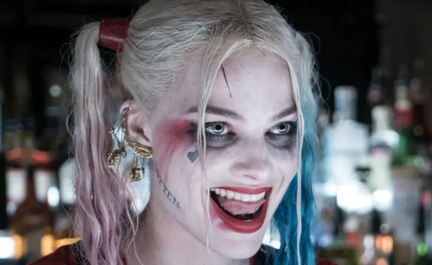 Vem spelar Harley Quinn? Svaret är inte så enkelt du tror!