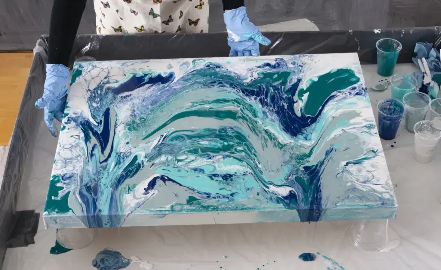 Resin art för nybörjare - material, teknik och säkerhet