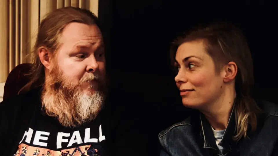 Mattias Alkberg och Hanna - vad är kopplingen?